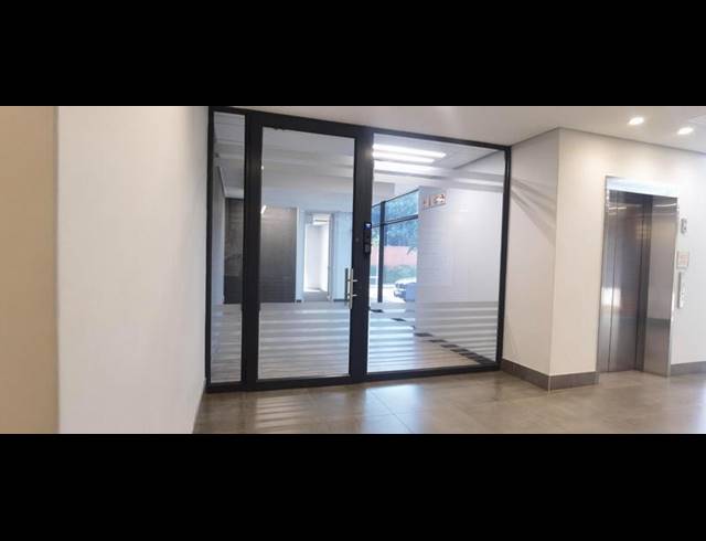 BUSINESS PROPERTY TO RENT IN LYNNWOOD